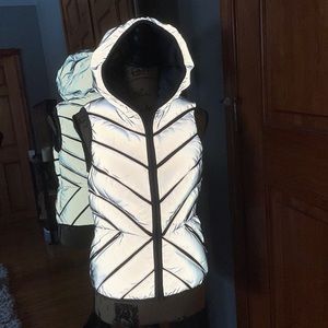 Blanc Noir Gray/Silver Vest